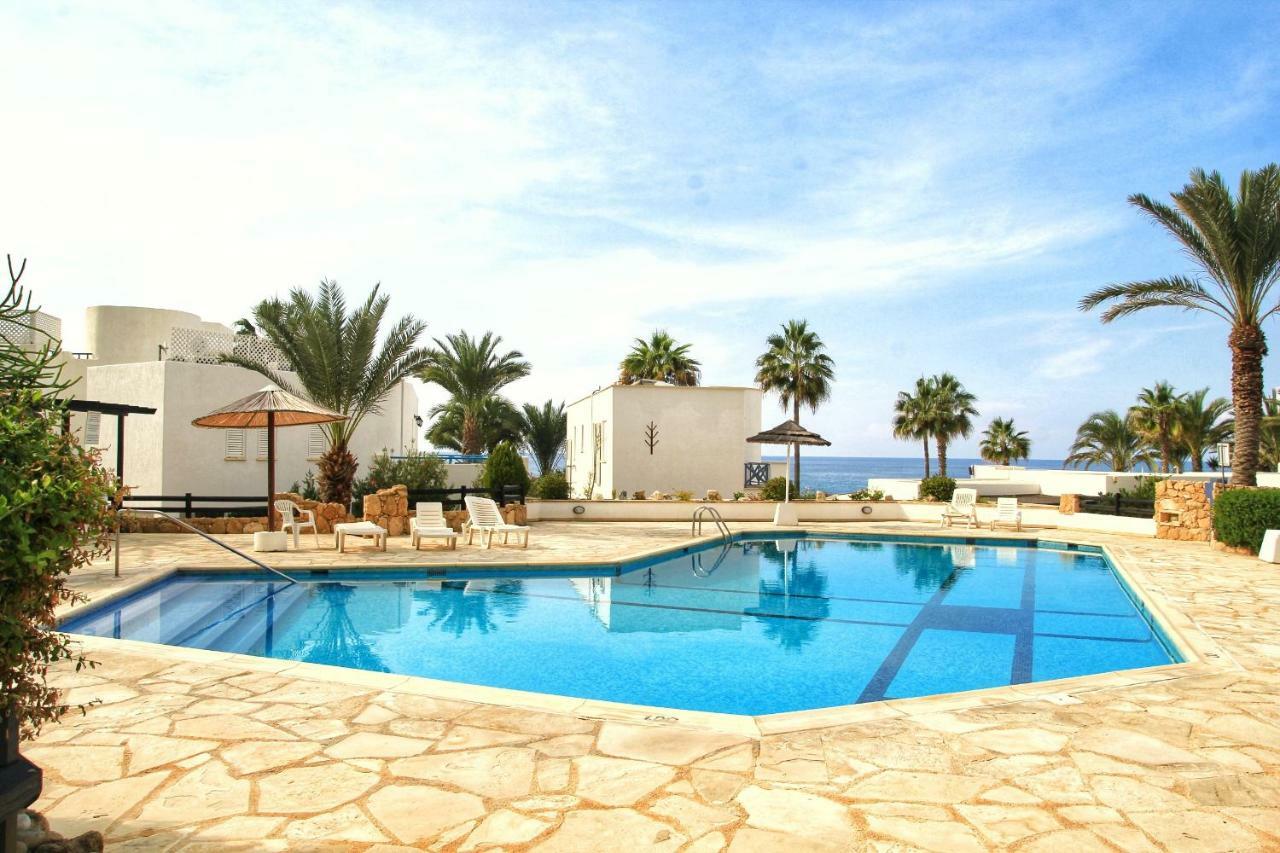 Sea Front Villa Vera Klorakas Exteriör bild